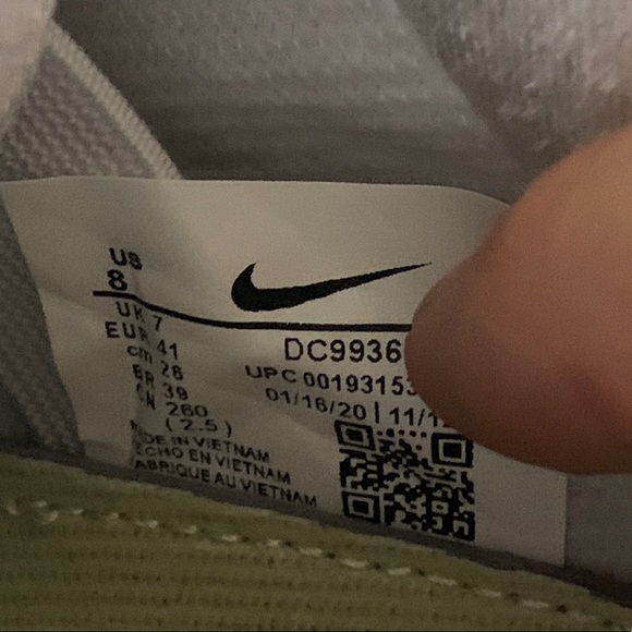 Nike SB Size 8 Sean Cliver - Picture 4 of 6